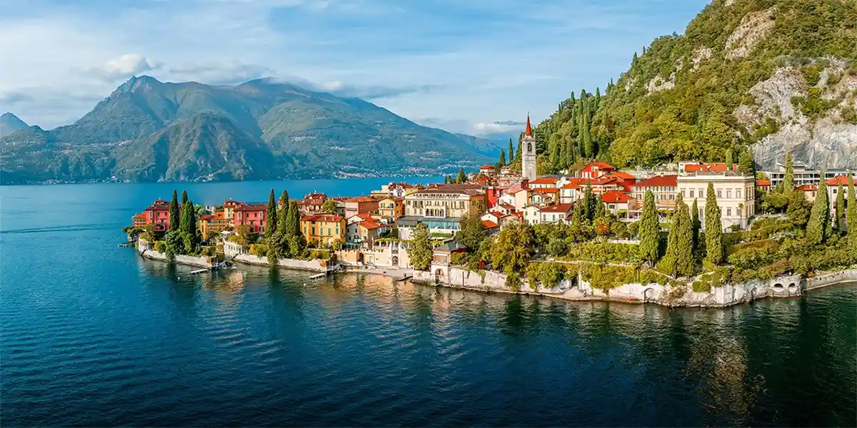 lake Como and the town of colico